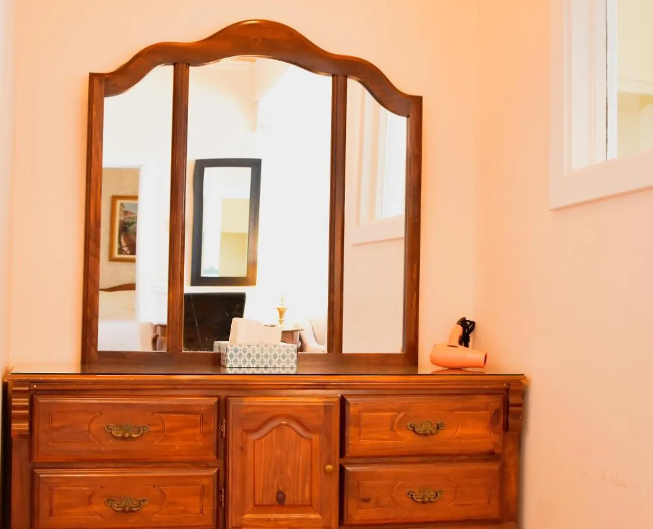 **  קוויבק סיטי Hotel Terrasse Dufferin קנדה