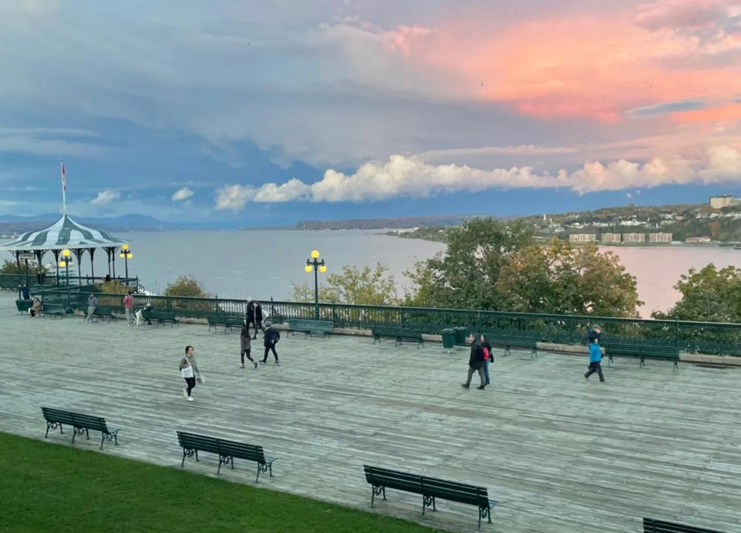 Hotel Terrasse Dufferin Quebec City